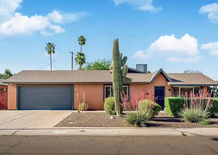 Old Town Heated Pool Close To Everything * Scottsdale