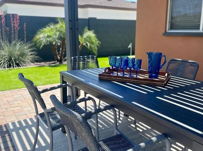 Old Town Heated Pool Close To Everything * Scottsdale