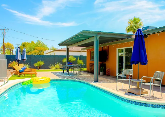 Old Town Heated Pool Close To Everything Scottsdale